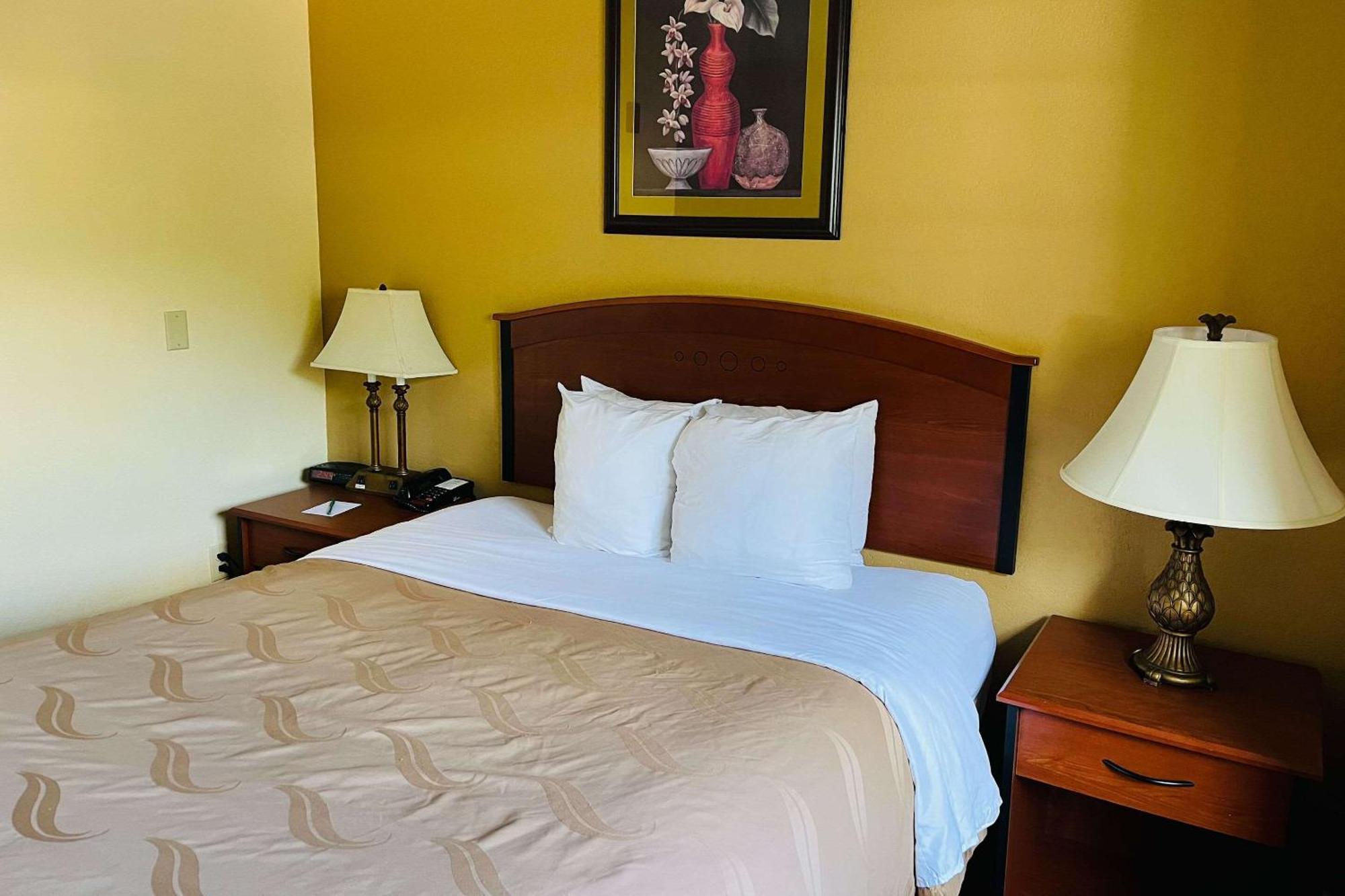 Quality Inn & Suites Prestonsburg Next To Mountain Arts Center Eksteriør billede