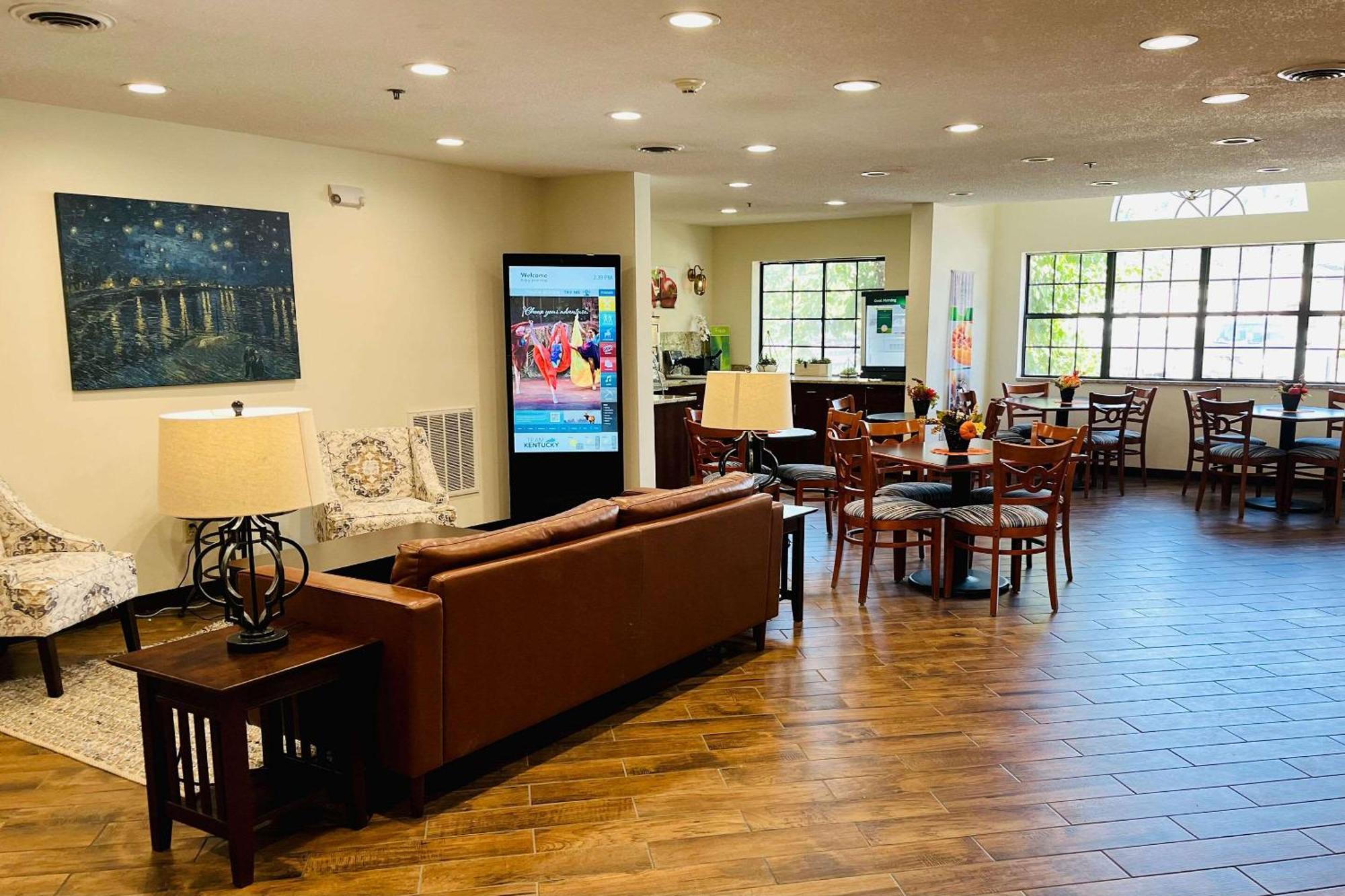 Quality Inn & Suites Prestonsburg Next To Mountain Arts Center Eksteriør billede