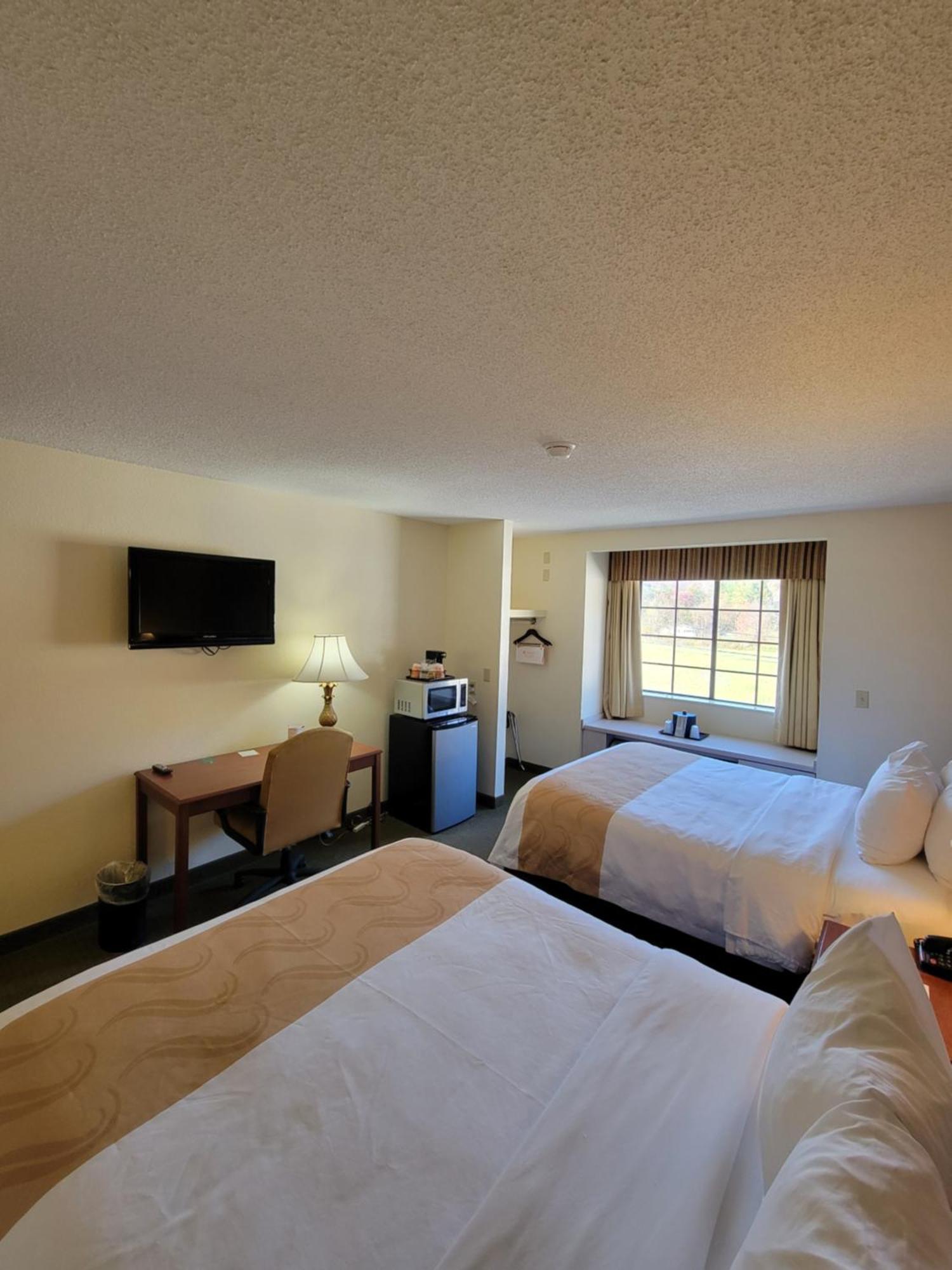 Quality Inn & Suites Prestonsburg Next To Mountain Arts Center Eksteriør billede