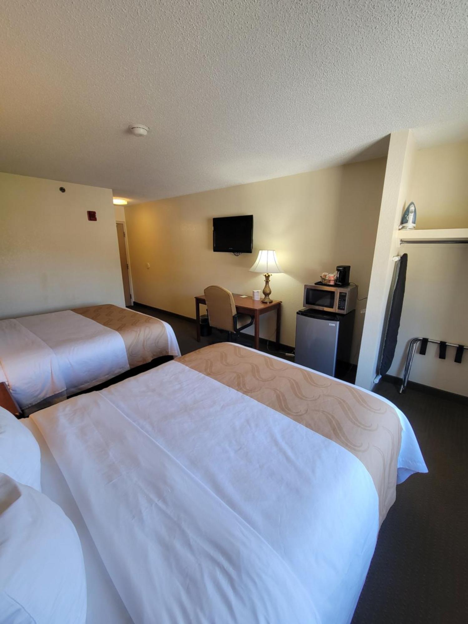 Quality Inn & Suites Prestonsburg Next To Mountain Arts Center Eksteriør billede