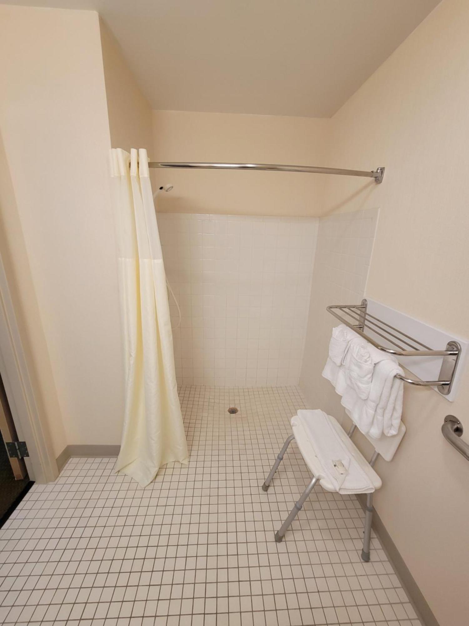 Quality Inn & Suites Prestonsburg Next To Mountain Arts Center Eksteriør billede