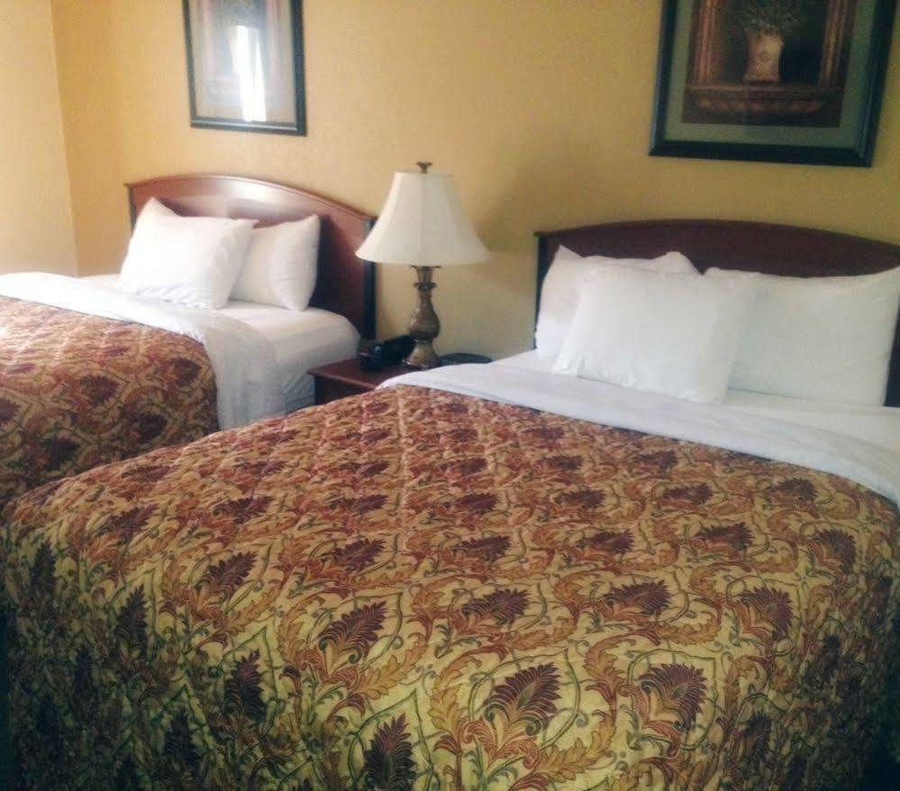 Quality Inn & Suites Prestonsburg Next To Mountain Arts Center Eksteriør billede
