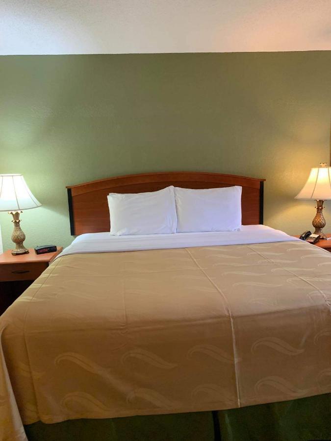 Quality Inn & Suites Prestonsburg Next To Mountain Arts Center Eksteriør billede
