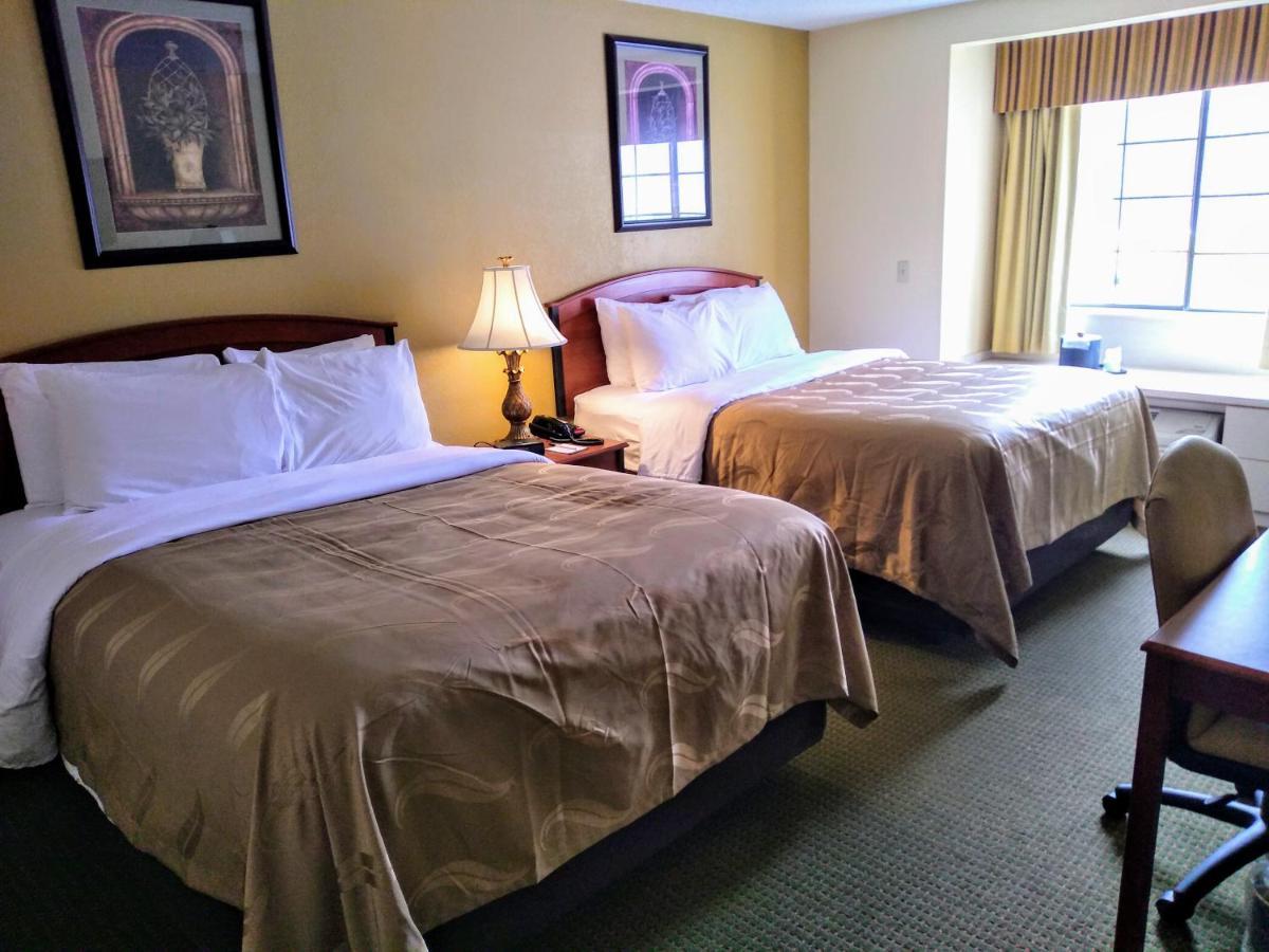Quality Inn & Suites Prestonsburg Next To Mountain Arts Center Eksteriør billede